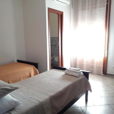 Bed and Breakfast Colori Del Salento Челліно-Сан-Марко Екстер'єр фото